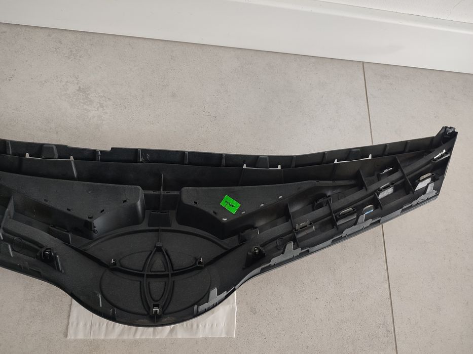 Grill Atrapa Toyota Avensis T27 Lift 15r+Oryginał
