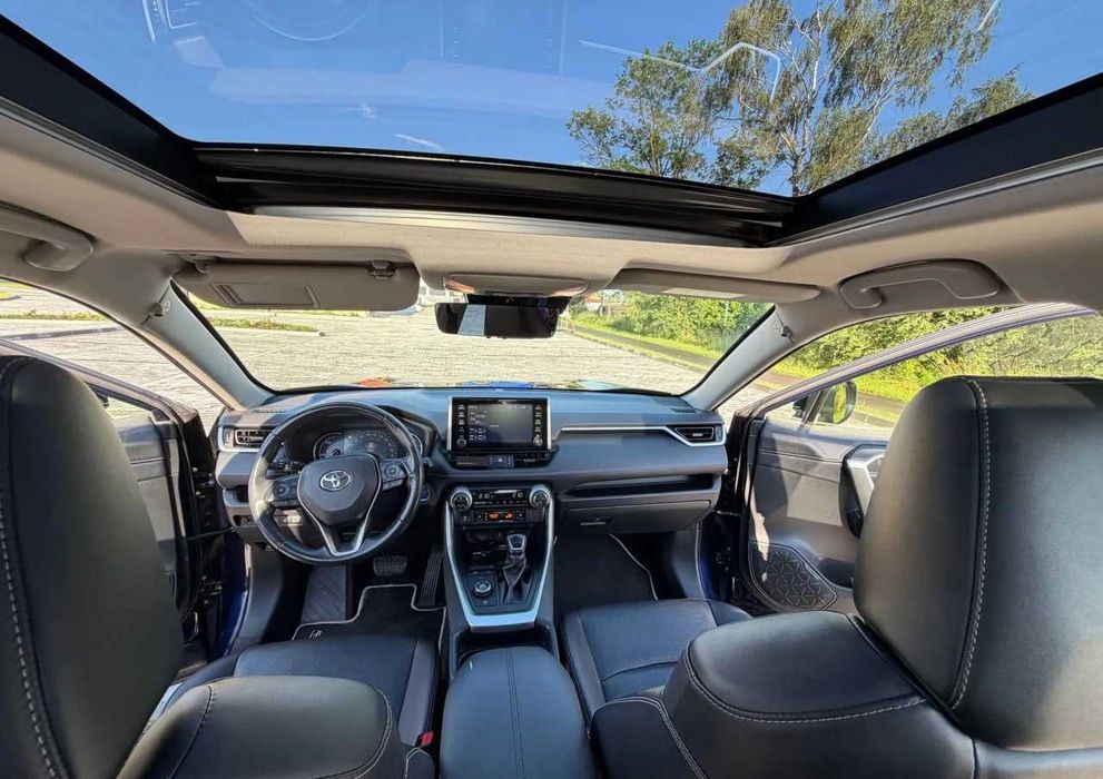 Продам Toyota RAV4 2020 2.5 Hybrid