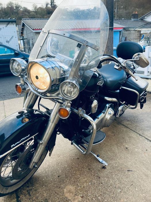 Harley davidson road king  classic