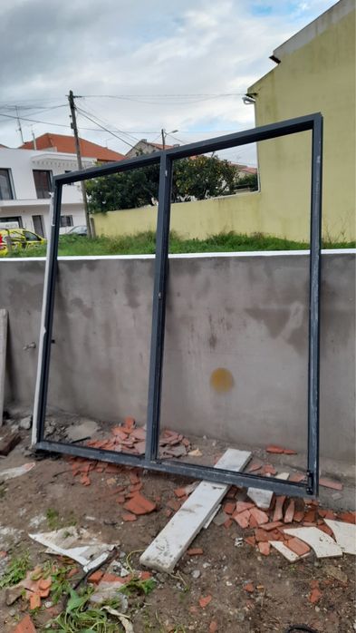 Portas, janelas, aros em Alumínio