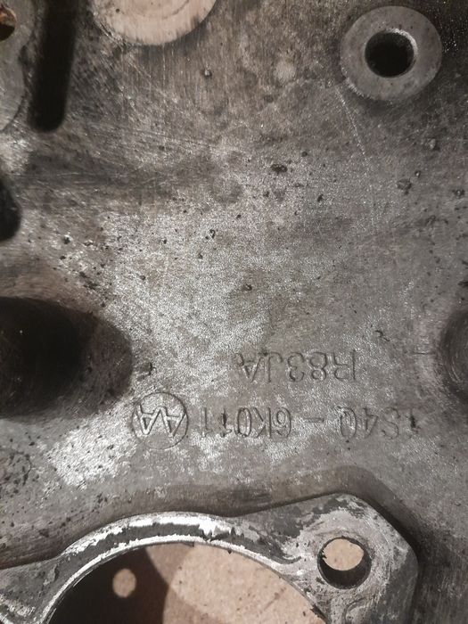 Кришка двигуна передня