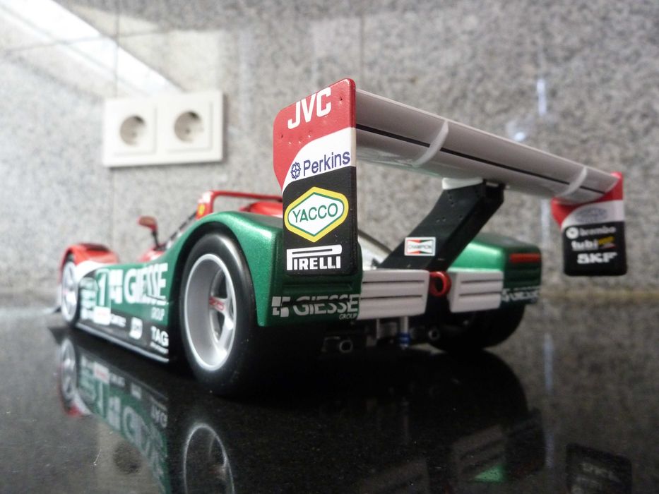 1:18 Hot Wheels, Ferrari 333 SP, AutoArt Minichamps