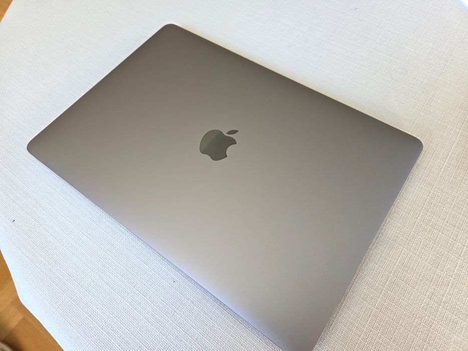 MacBook Pro 13” Touch Bar M1 8/256gb Space Gray
