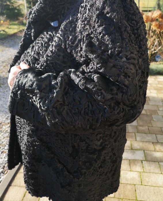 Futro naturalne karakuły XL stanie bdb