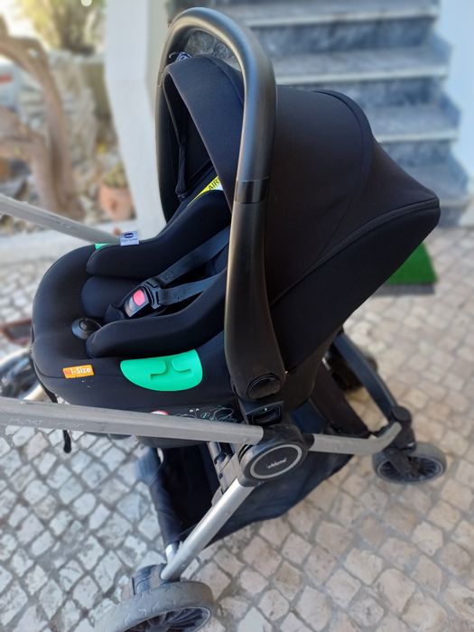 Trio   CHICCO  I-SIZE  com    ISOFIX