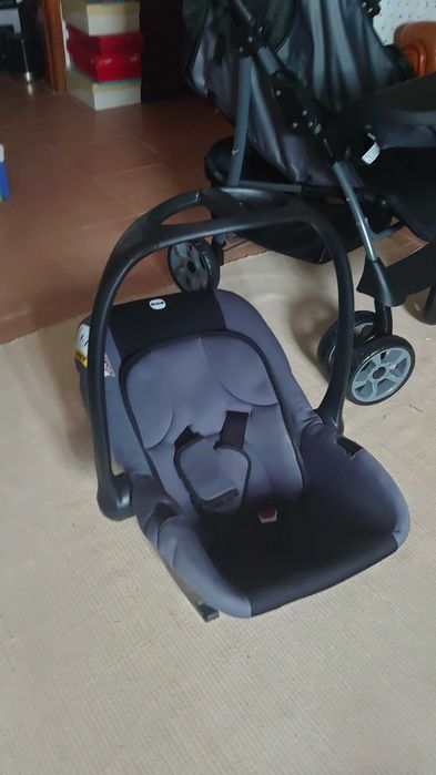 Carrinho de bebé com Ovo marca Team Tex, modelo Champion