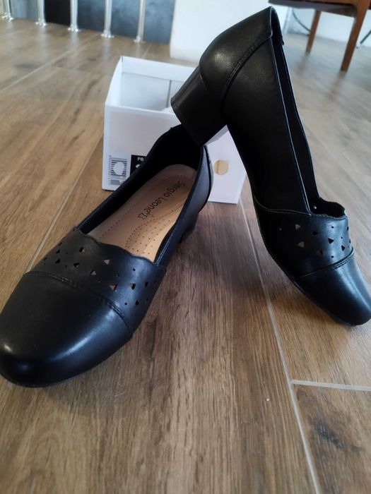 Półbuty czarne nowe