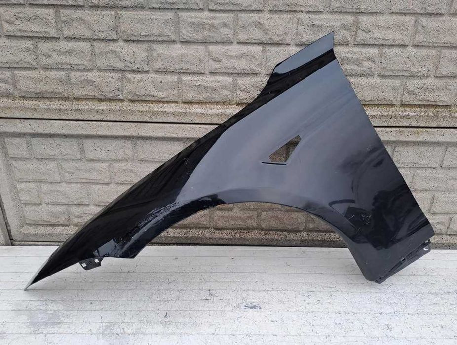 Крило переднє Tesla Model S праве або ліве оригінал разборка