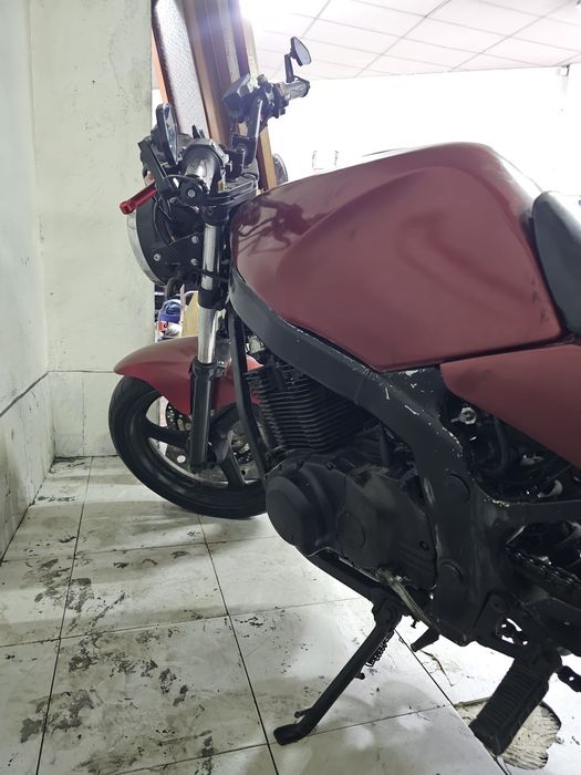 Suzuki GS 500 - a desocupar