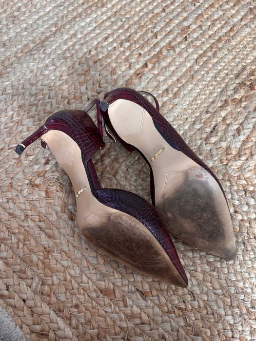 Szpilki Massimo Dutti bordowe, skóra croco, rozmiar 39 — z wadą