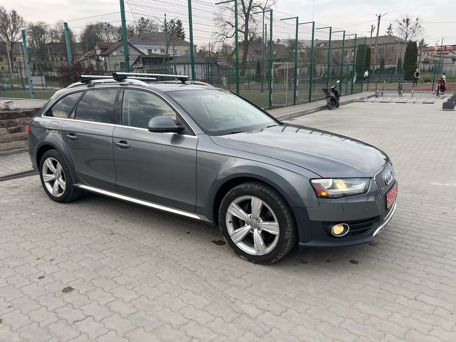 Audi a4 b8 2013р 2.0бензин