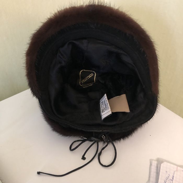 Норковая женска шапка с козырьком 56 р