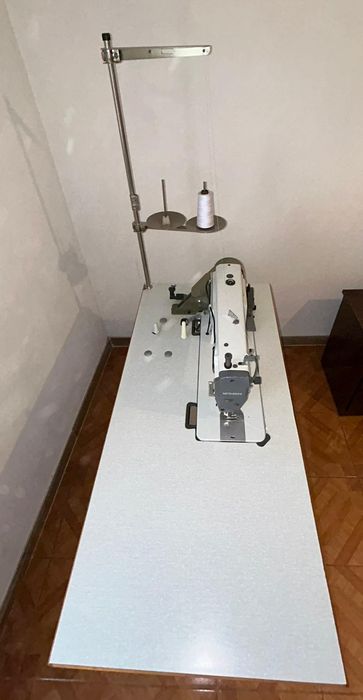 Máquina de costura indústrial Mitsubishi