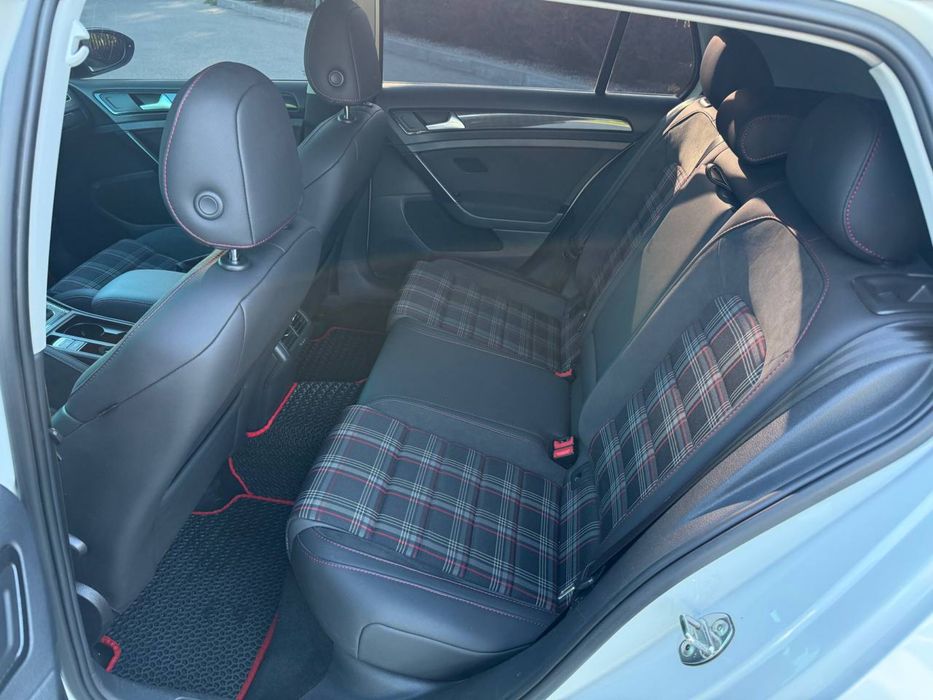 Volkswagen Golf 2013 VIN WVWZZZAUZEW020232 фото оголошення 10 з 10