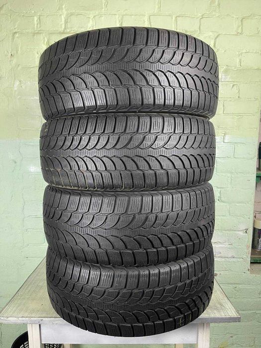Шини 235 55 R17 Bridgestone Blizzak LM32