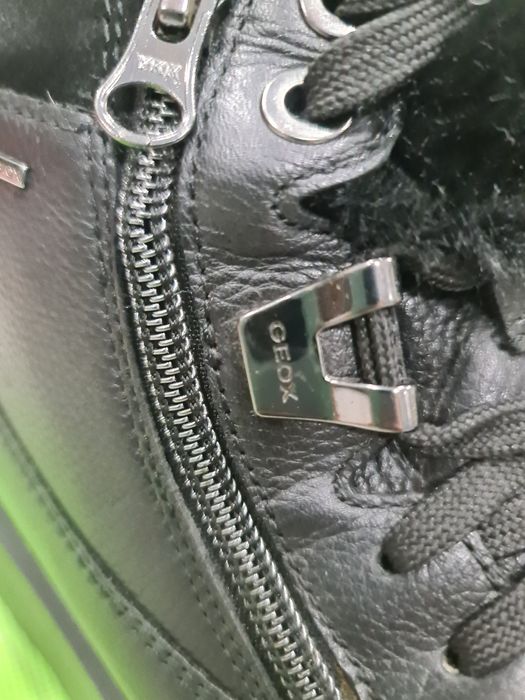 Зимові жіночі черевики GEOX 38 р.