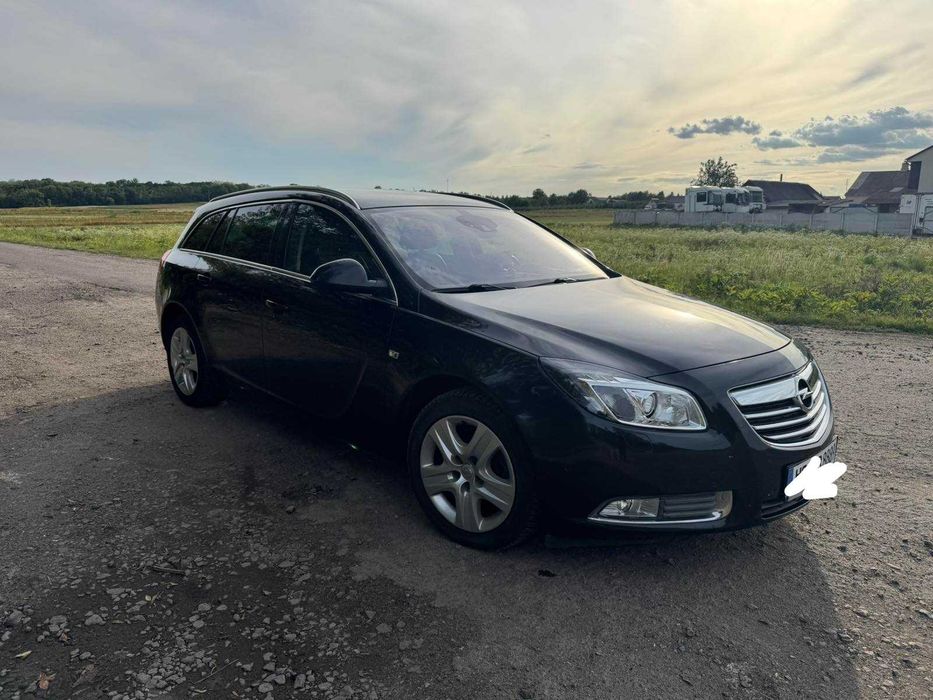 Авто Опель Інсігнія