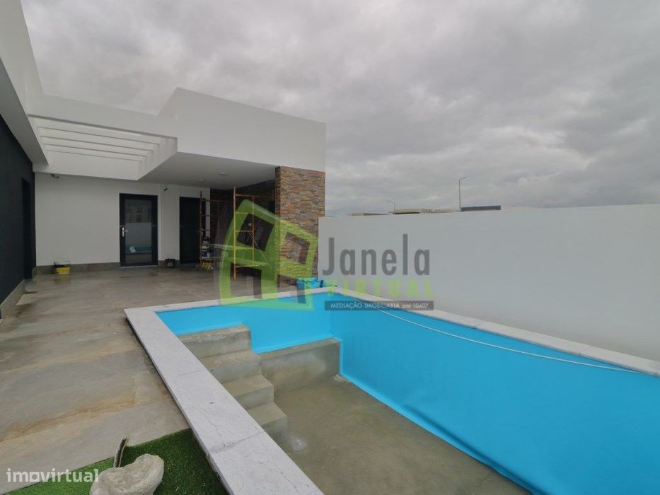 Moradia Isolada Térrea T3 com Piscina - Azeitão