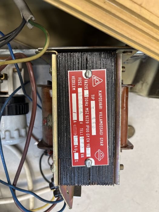 Transformator, Zasilacz z 220 na 24v