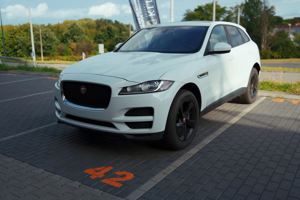 Jaguar F-Pace