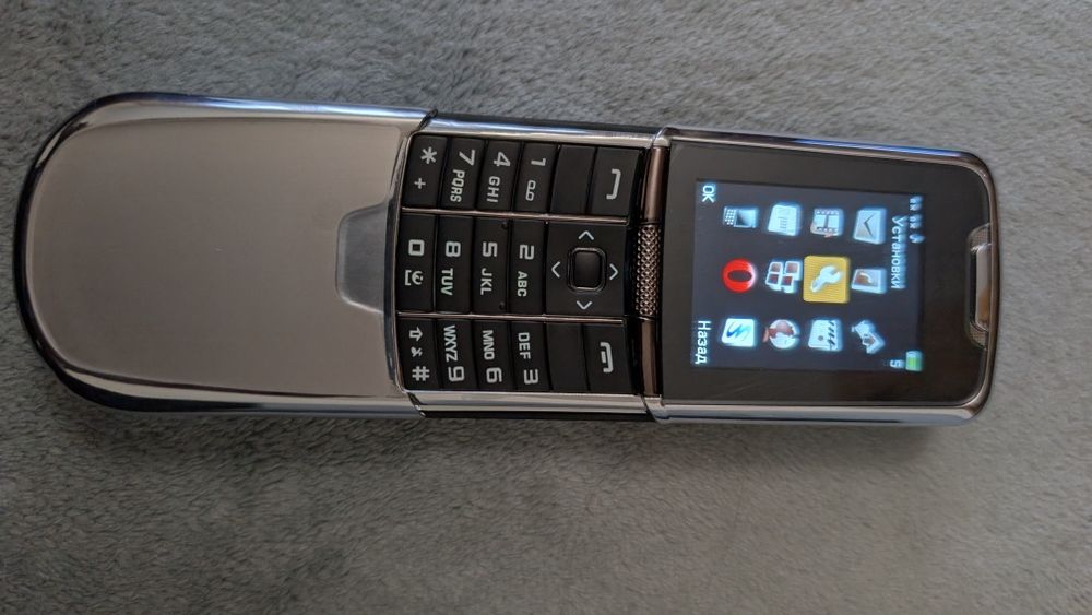 Nokia 8800 з роз'ємом тайп с