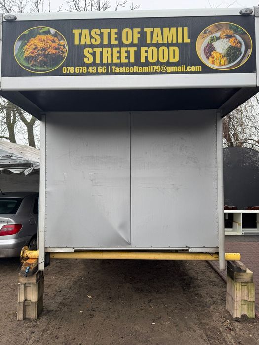 Sprzedam budkę gastronomiczną / food court