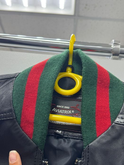 Продам круту шкіряну Куртку-Бомбер Aviatrix з натуральної шкіри