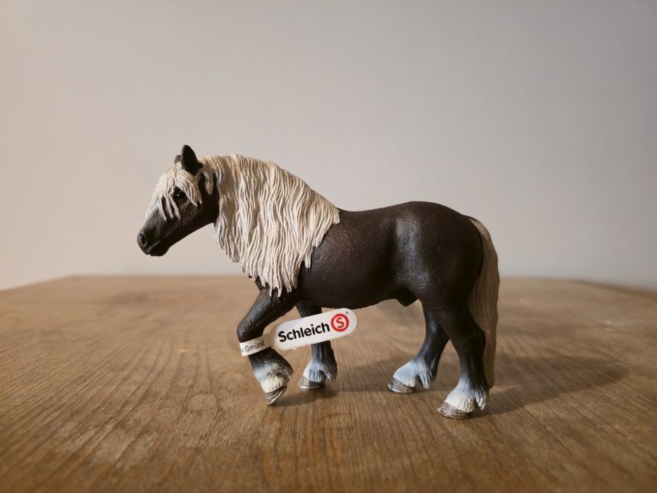 Schleich koń szwarcwaldzki ogier figurka model wycofany z 2009 r.