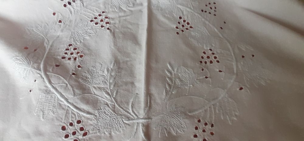 Beautiful Antique Bed Sheet