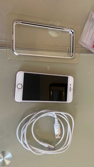 Смартфон Apple iPhone 7 Rose Gold Seller (рожевий), 128 Гб. Працює.