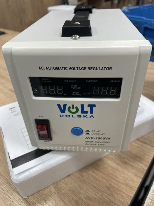 Стабілізатор напруги Volt  AVR 2000ВА