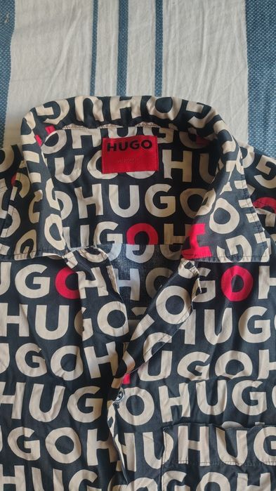 Продам сорочку  HUGO BOSS  з коротким рукавом