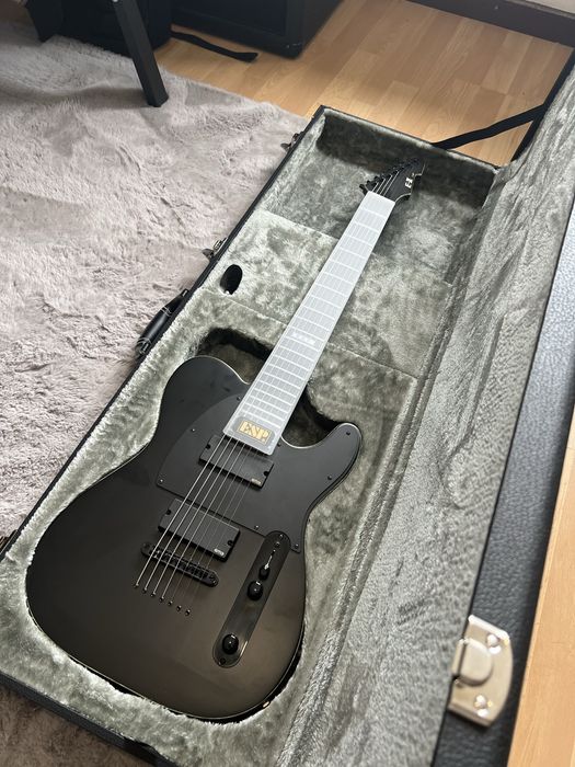 Guitarra ESP E-II T-B7