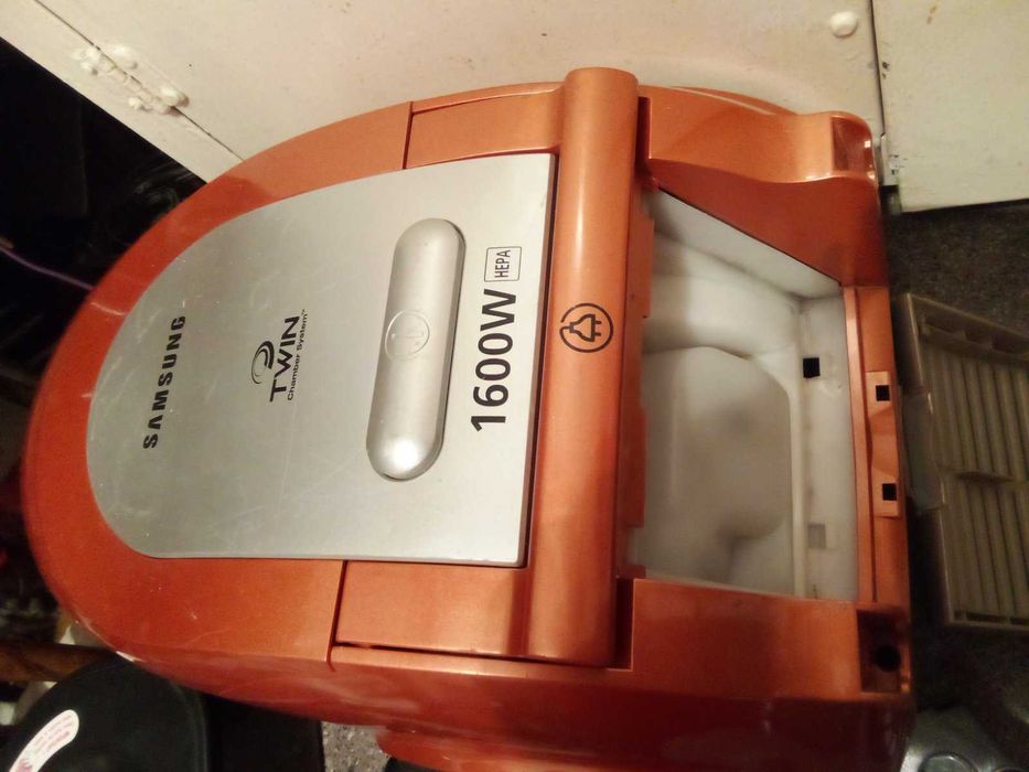 Пилосос Samsung по запчастинах