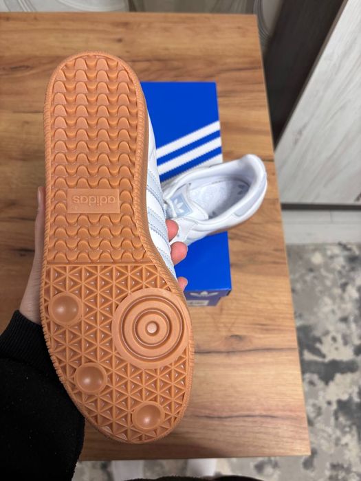 Adidas samba )))