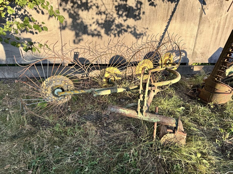 Сіно згрібалка до трактора