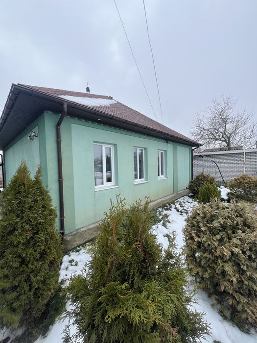 Продаж житлового будинку