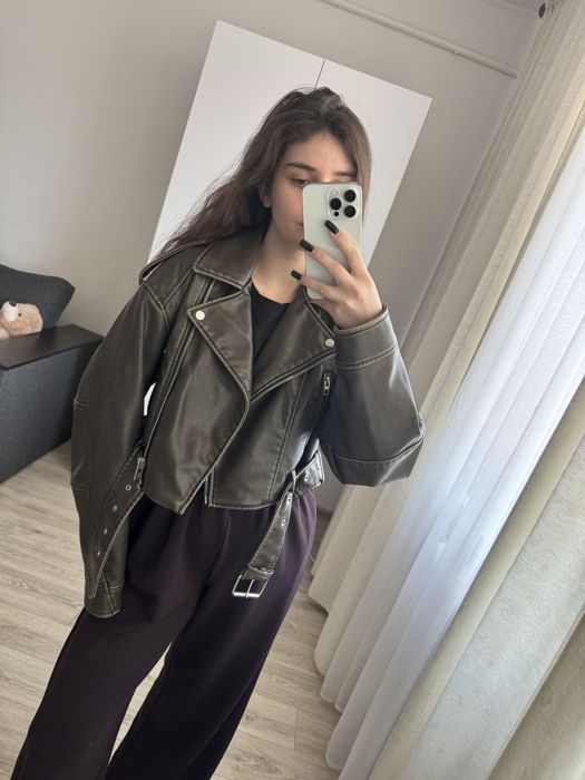 Косуха zara в новому стані