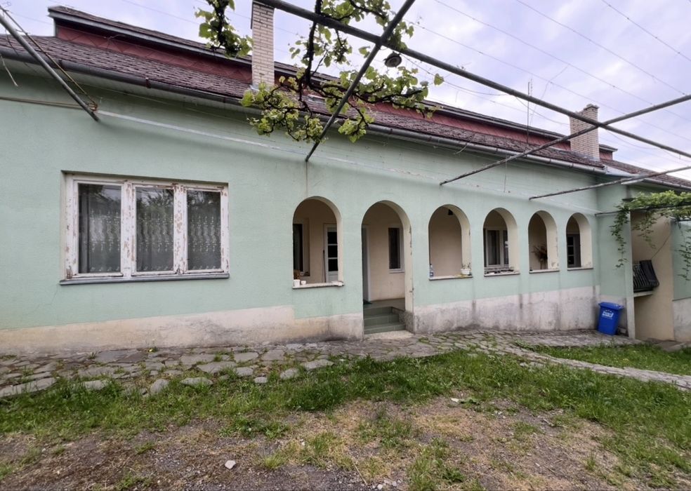 Продаж цегляного будинку в Завидові