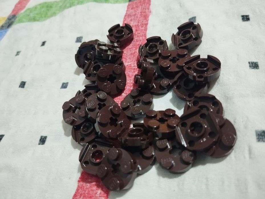 Lego 4032 Płytka 2x2 okrągła D. Brown 10 szt. Nowe Promocja