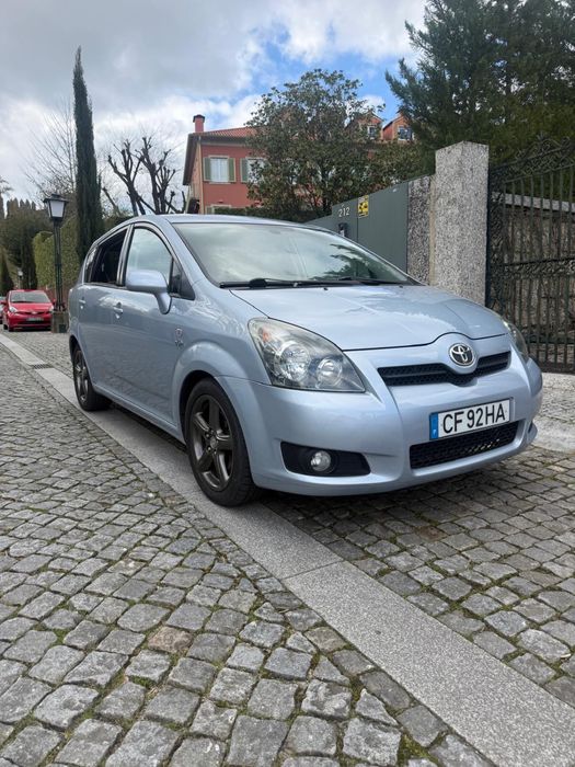 Toyota corolla verso foto 4