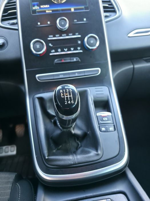 Renault Scenic / 138.500 km / 7 Lugares