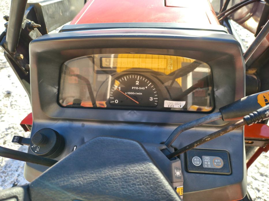 Японський мінітрактор Кубота Kubota Kl 25   з фронт. нав.