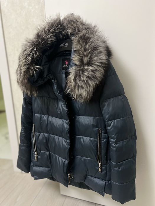 Продам пуховик зима