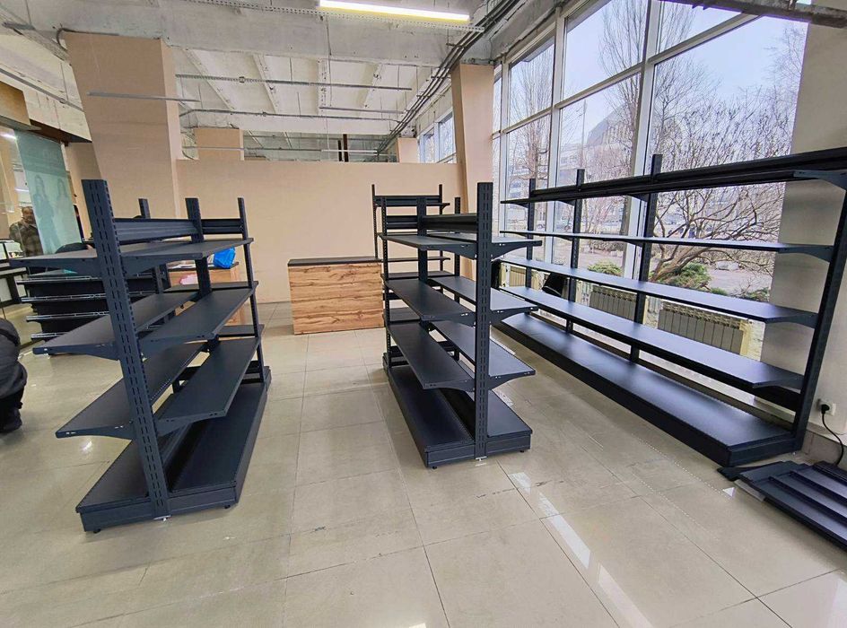 Торговельні стелажі (виробник).