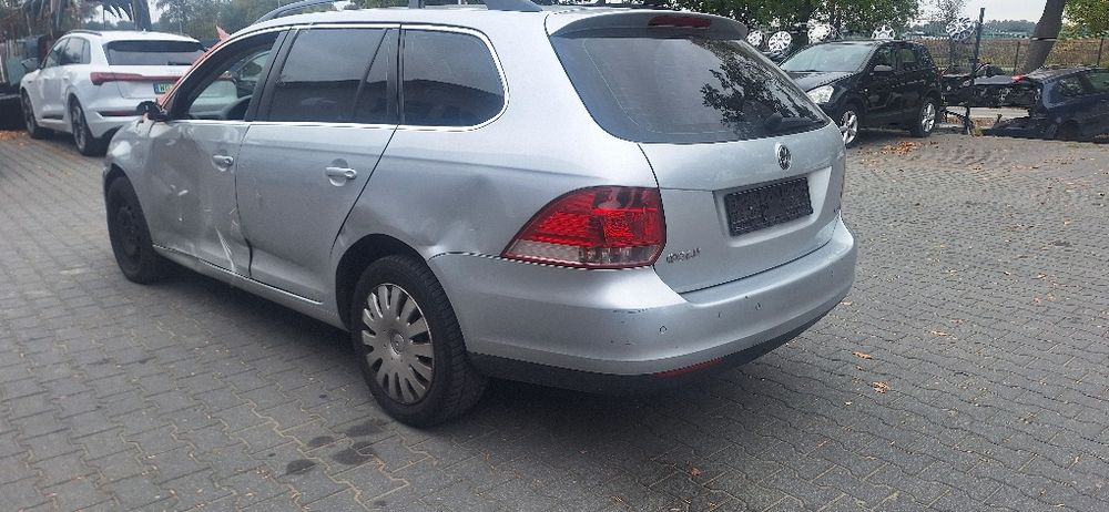 Golf V kombi 1.9 BLS LA7W Cały na części