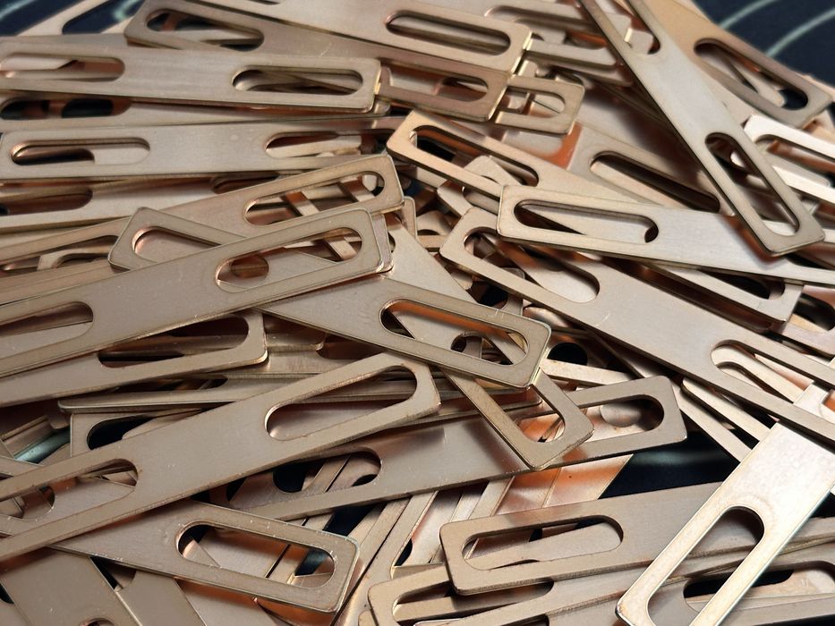 Есть всё! Любые Медные алюминиевые шины перемычки Busbar LifePo4 клемы