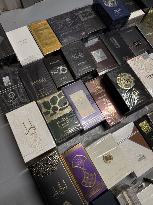 Puste pudełka 80 sztuk po perfumach i kosmetykach