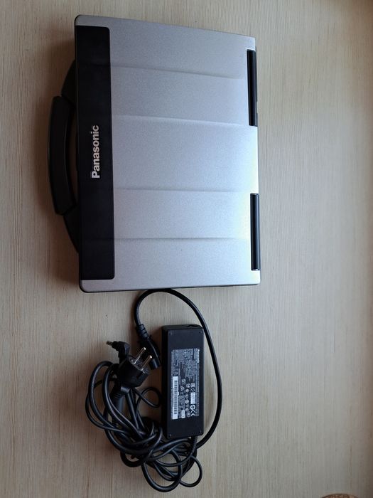 Panasonic CF-53 Toughbook i5 / 8GB / SSD 256GB / Win10 – pancerny!