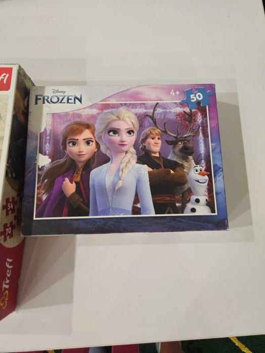 Puzzle, zestaw puzli 7 sztuk + 2 książki